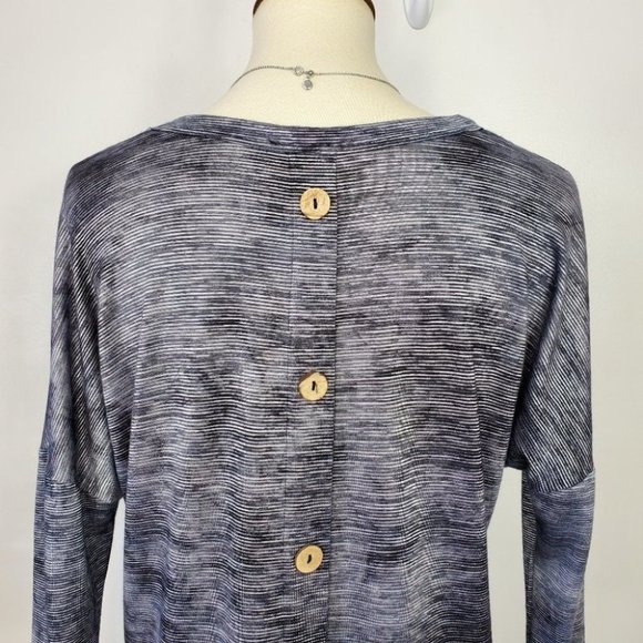 Misia Black White Drop Shoulder Back Button Detail Top Size S - Picture 7 of 12